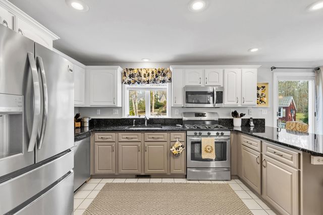 46 Snead Drive, Mashpee, MA 02649