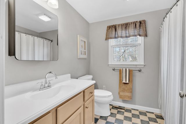 46 Snead Drive, Mashpee, MA 02649