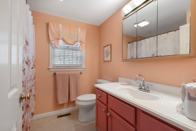 46 Snead Drive, Mashpee, MA 02649