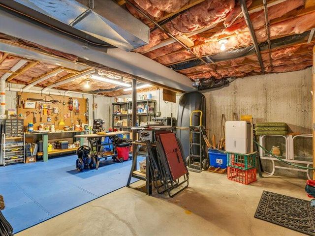 46 Snead Drive, Mashpee, MA 02649