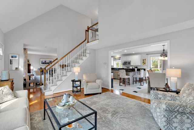 46 Snead Drive, Mashpee, MA 02649