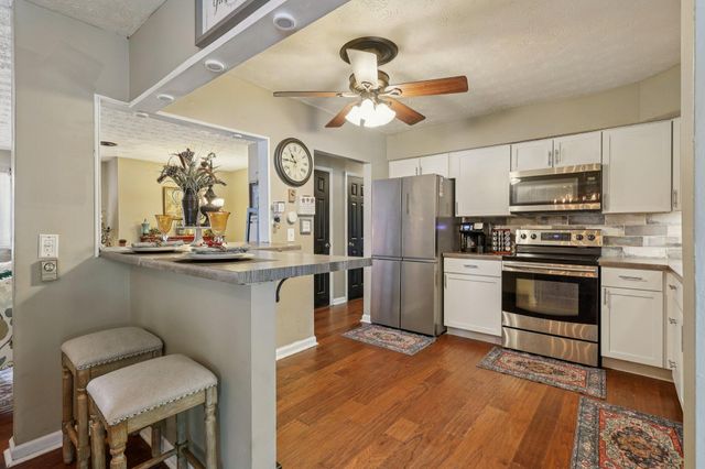 810 Skyline Drive, Florence, KY 41042