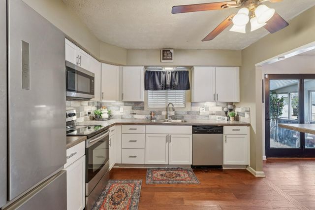 810 Skyline Drive, Florence, KY 41042