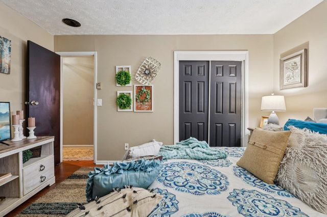 810 Skyline Drive, Florence, KY 41042