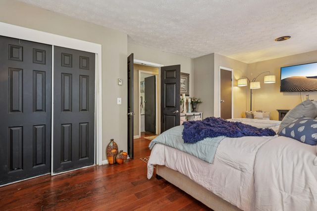 810 Skyline Drive, Florence, KY 41042