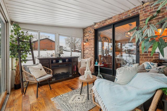 810 Skyline Drive, Florence, KY 41042