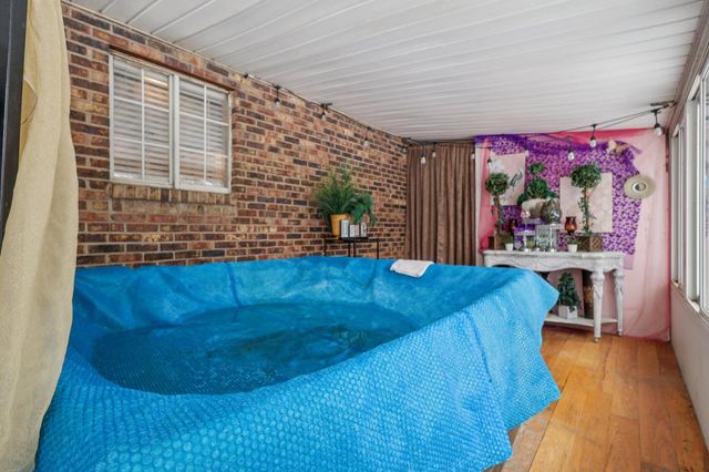 810 Skyline Drive, Florence, KY 41042