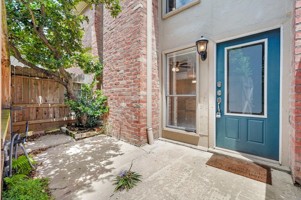 1601 S Shepherd Drive 29, Houston, TX 77019