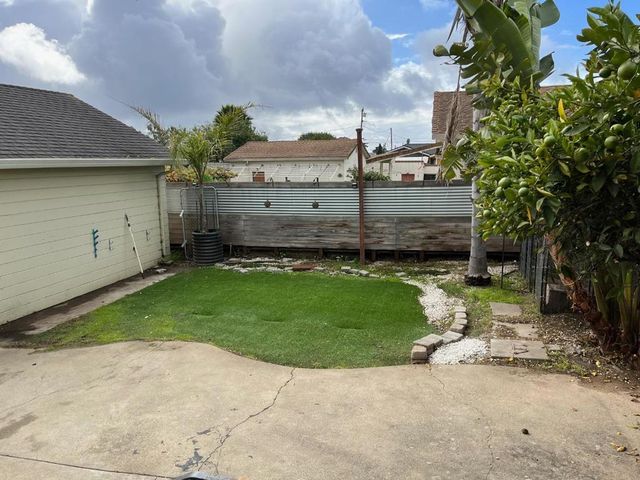 33 Roosevelt Street, Watsonville, CA 95076