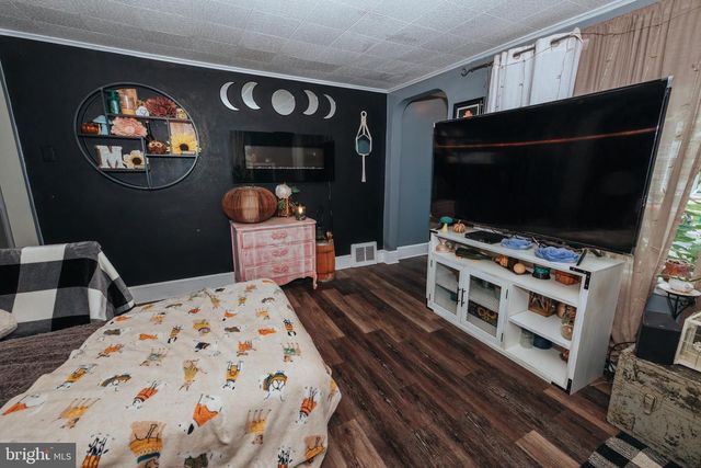 57 2ND ST, Windsor, PA 17366