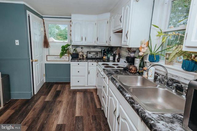 57 2ND ST, Windsor, PA 17366