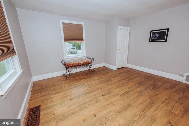 57 2ND ST, Windsor, PA 17366