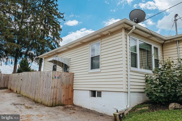 57 2ND ST, Windsor, PA 17366
