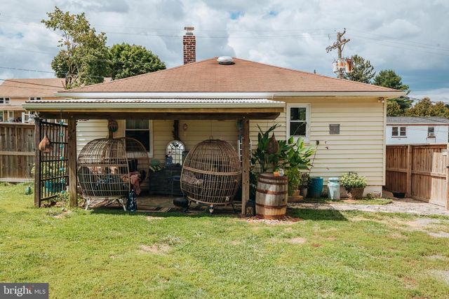 57 2ND ST, Windsor, PA 17366