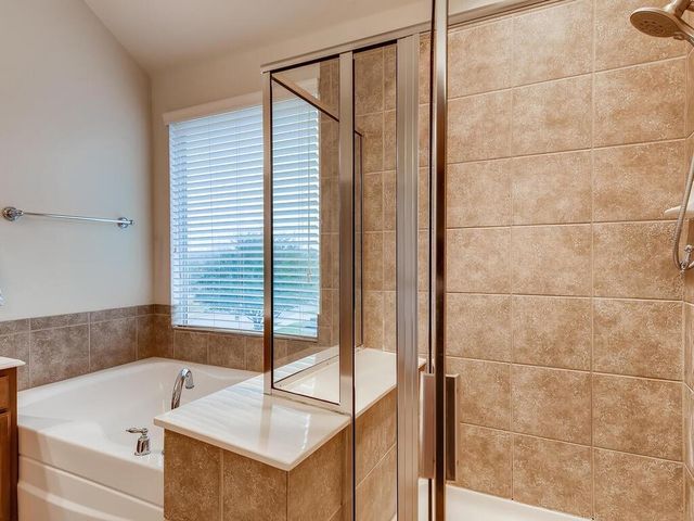461 Sweet Gum DR, Kyle, TX 78640