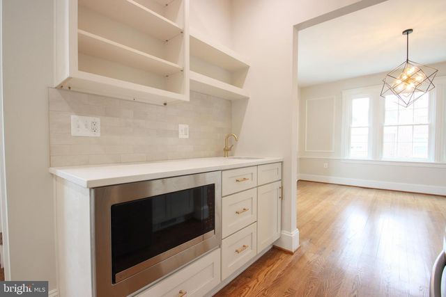 1518 E 33RD ST, Baltimore, MD 21218