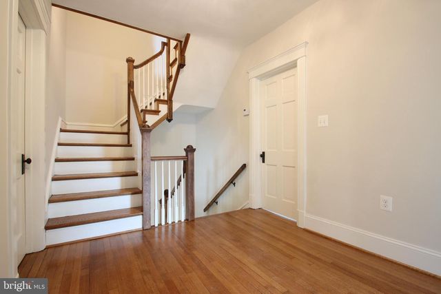 1518 E 33RD ST, Baltimore, MD 21218