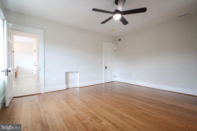 1518 E 33RD ST, Baltimore, MD 21218