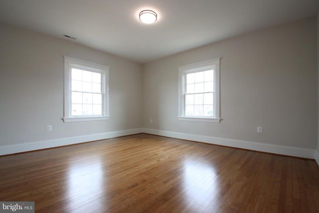 1518 E 33RD ST, Baltimore, MD 21218