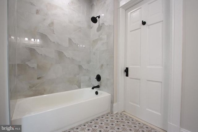 1518 E 33RD ST, Baltimore, MD 21218