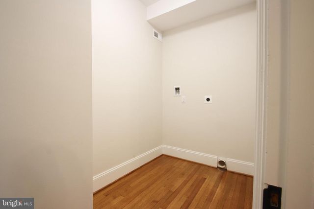 1518 E 33RD ST, Baltimore, MD 21218