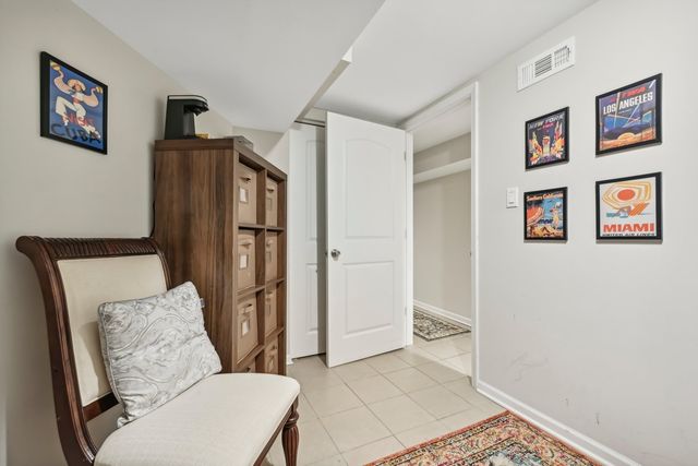 4914 S Washington Park Court, Chicago, IL 60615