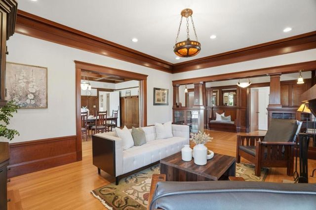 16202 Serena Vista Court, Monte Sereno, CA 95030