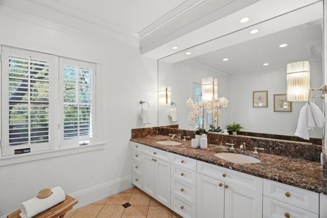 16202 Serena Vista Court, Monte Sereno, CA 95030