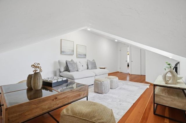 16202 Serena Vista Court, Monte Sereno, CA 95030