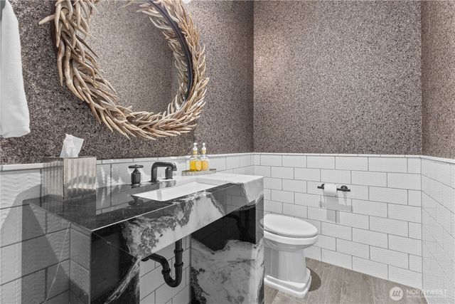 16002 Lawrence Place SE, Yelm, WA 98597