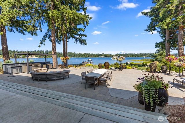 16002 Lawrence Place SE, Yelm, WA 98597