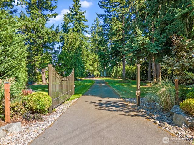 16002 Lawrence Place SE, Yelm, WA 98597