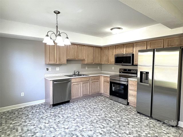 506 Olde Covington Way, Arden, NC 28704