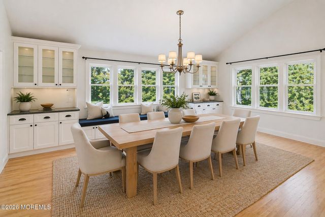 90 Birch Drive, Shrewsbury Boro, NJ 07702