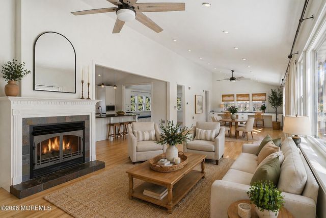 90 Birch Drive, Shrewsbury Boro, NJ 07702