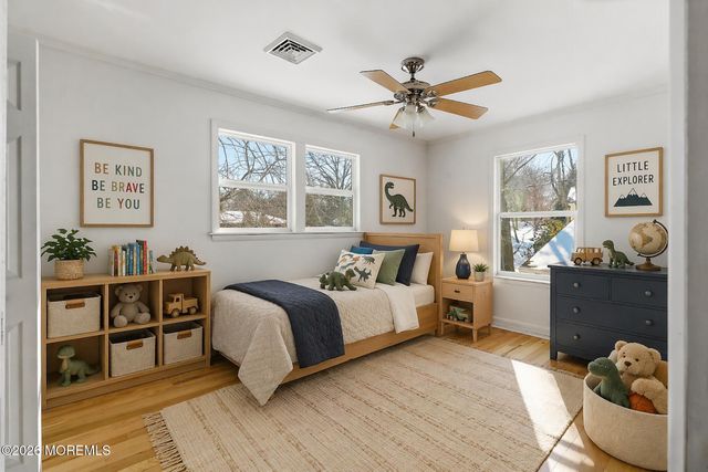 90 Birch Drive, Shrewsbury Boro, NJ 07702