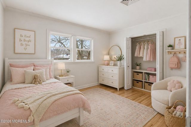 90 Birch Drive, Shrewsbury Boro, NJ 07702