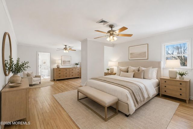 90 Birch Drive, Shrewsbury Boro, NJ 07702