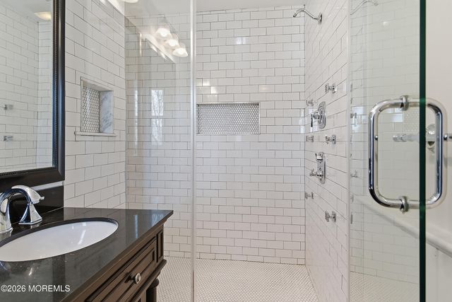 90 Birch Drive, Shrewsbury Boro, NJ 07702