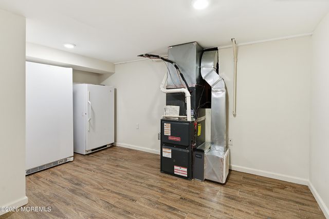 90 Birch Drive, Shrewsbury Boro, NJ 07702