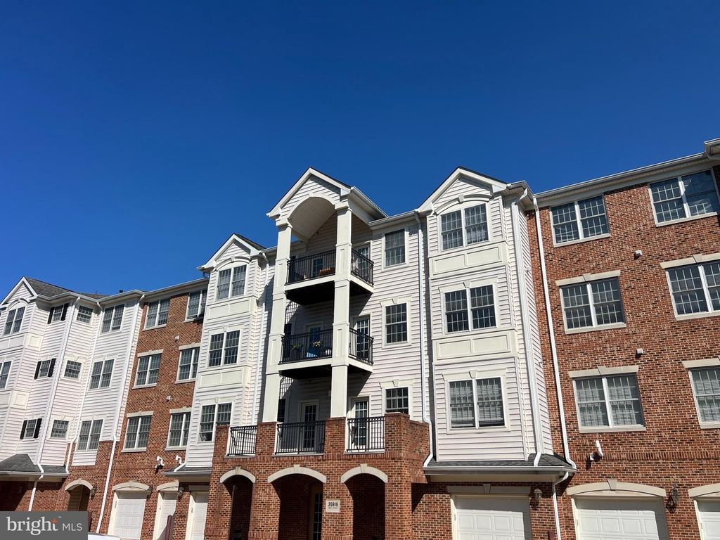 20816 NOBLE TER #104, Sterling, VA 20165