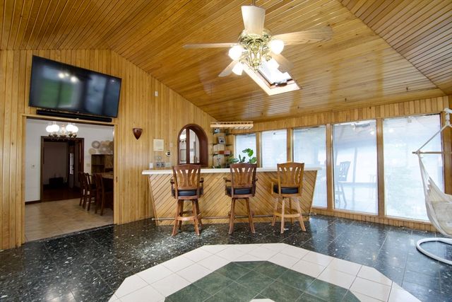 597 Chapin St, Ludlow, MA 01056