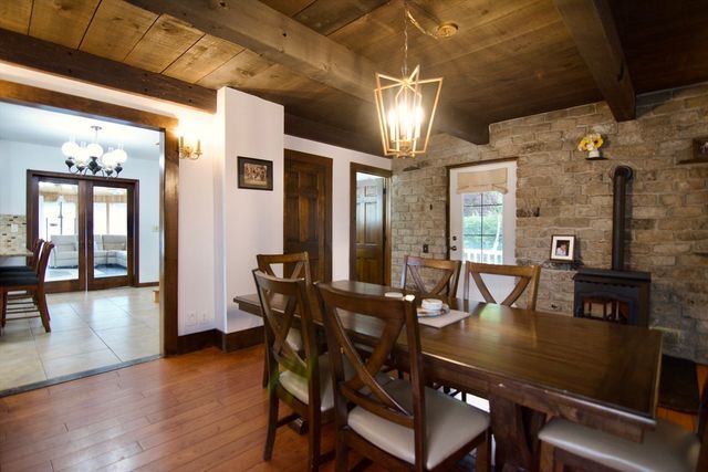 597 Chapin St, Ludlow, MA 01056