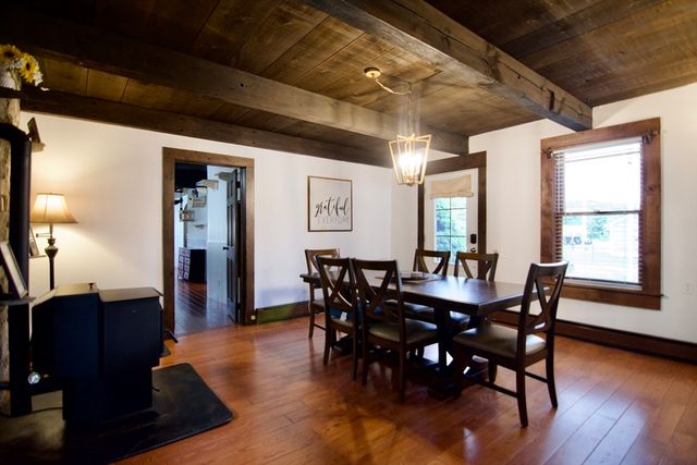 597 Chapin St, Ludlow, MA 01056
