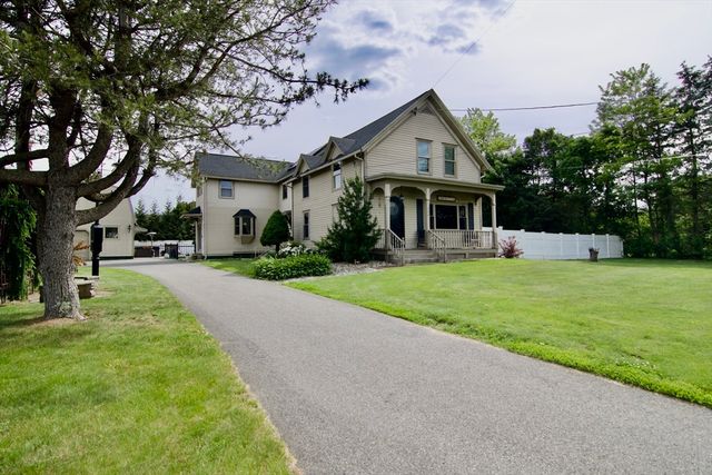 597 Chapin St, Ludlow, MA 01056