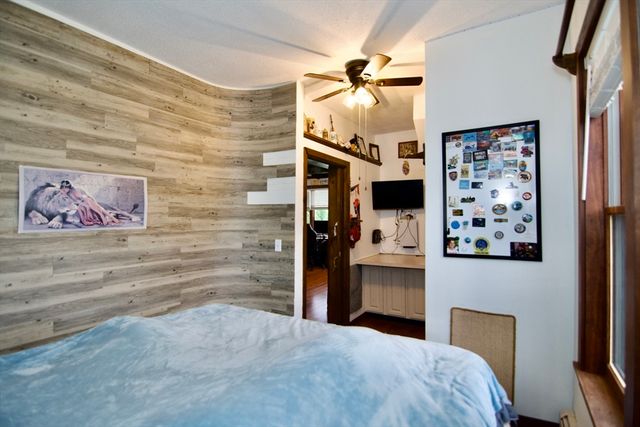 597 Chapin St, Ludlow, MA 01056