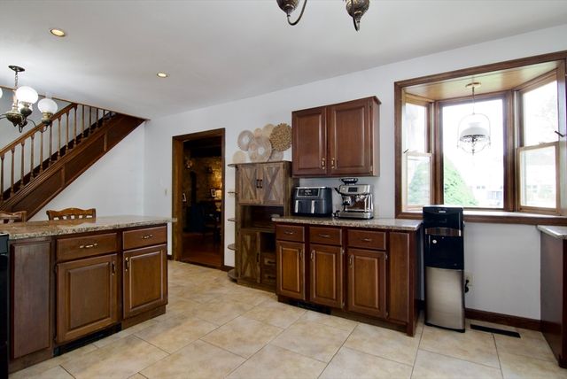 597 Chapin St, Ludlow, MA 01056