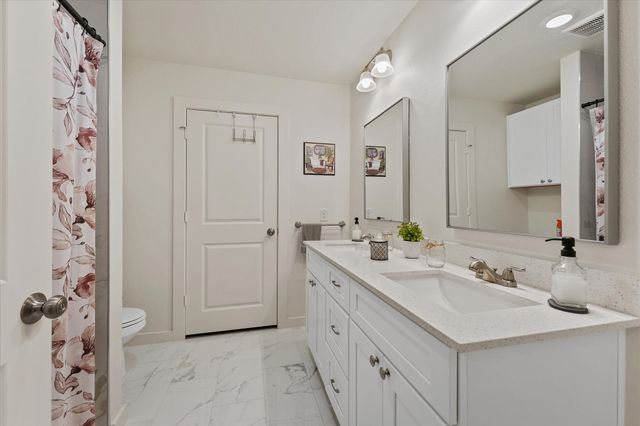 1206 Claude Street, Dallas, TX 75203
