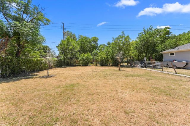 1206 Claude Street, Dallas, TX 75203