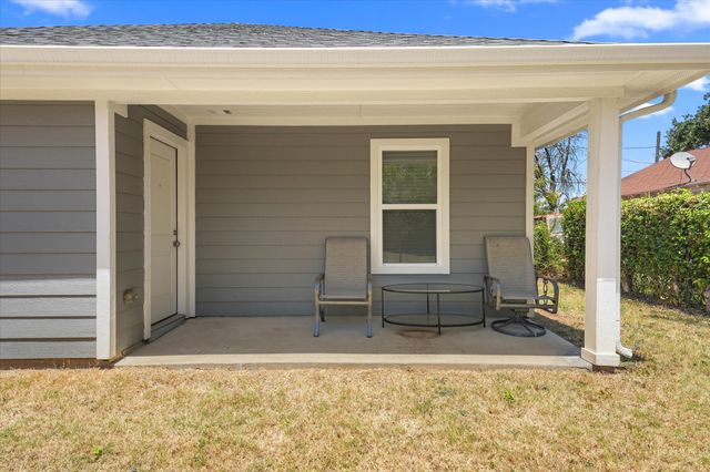 1206 Claude Street, Dallas, TX 75203